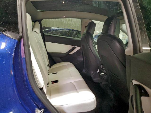 Tesla Model Y Image 10