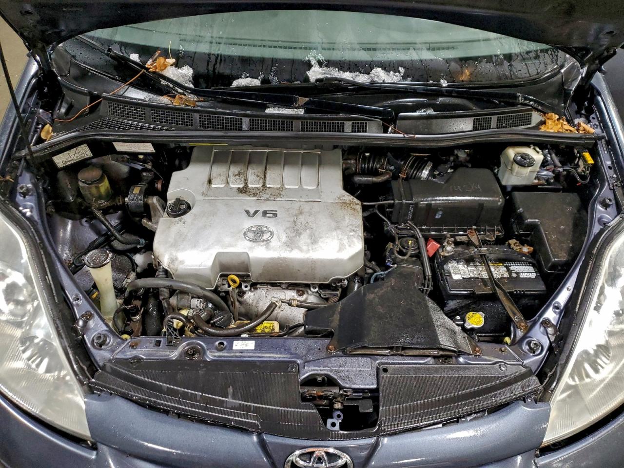 Toyota Sienna Ce Image 9