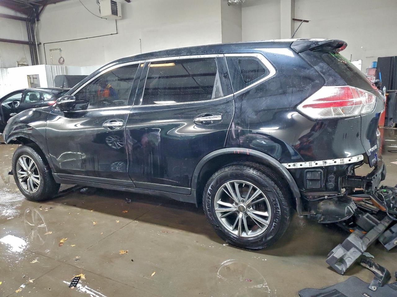 Nissan Rogue S Image 14