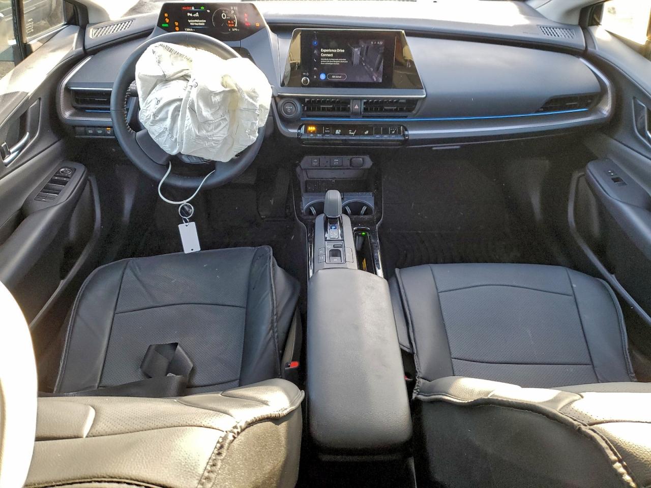 Toyota Prius Le Image 7