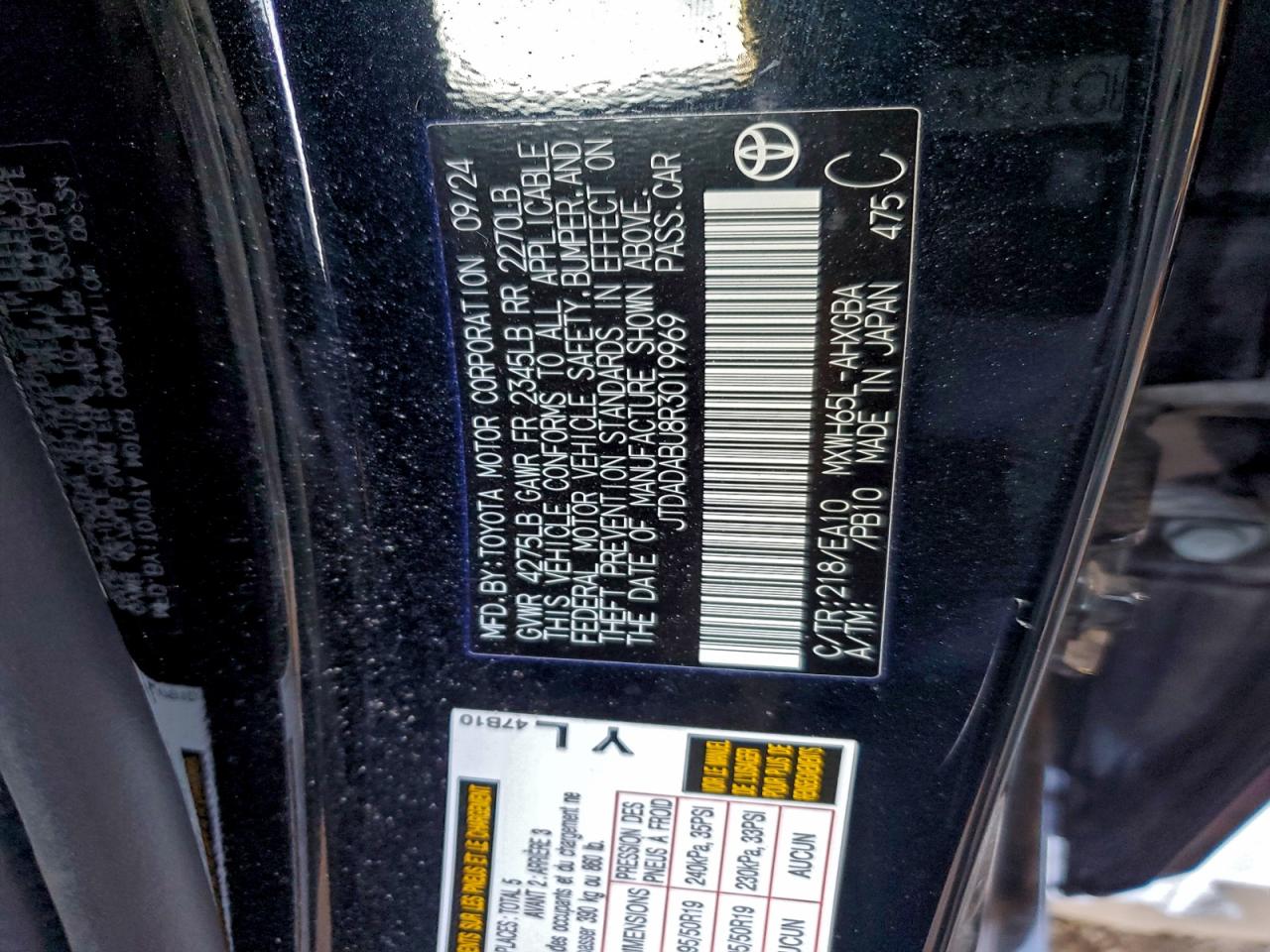 Toyota Prius Le Image 11