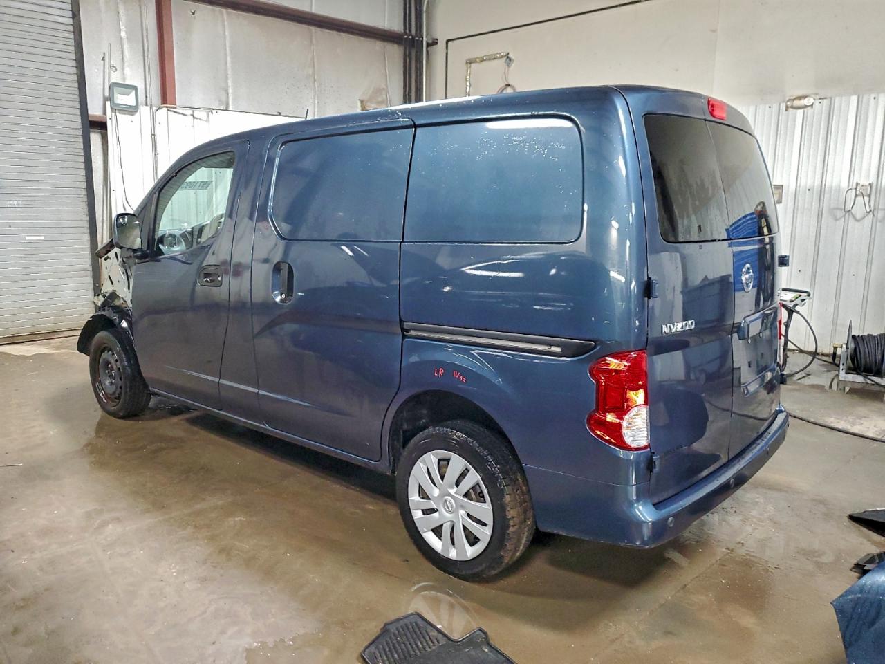 Nissan Nv 2.5s Image 2