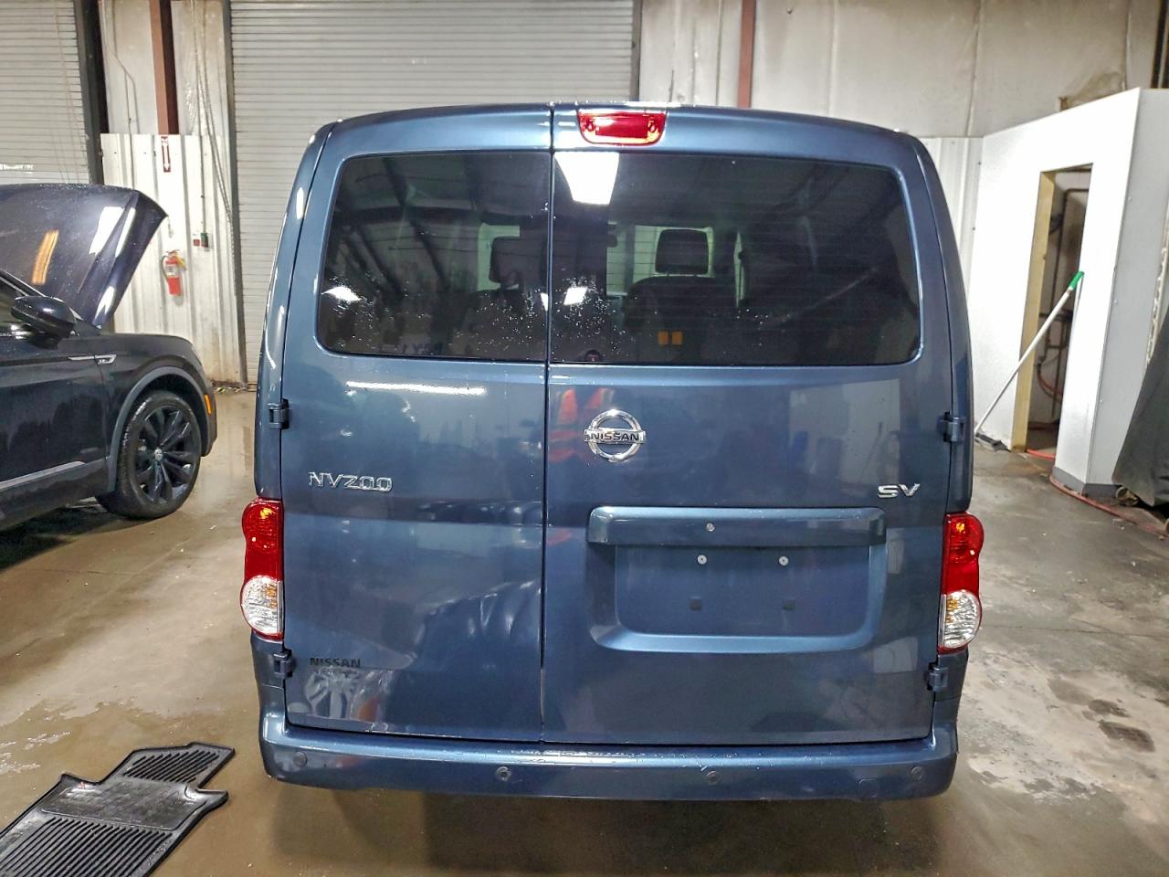 Nissan Nv 2.5s Image 3