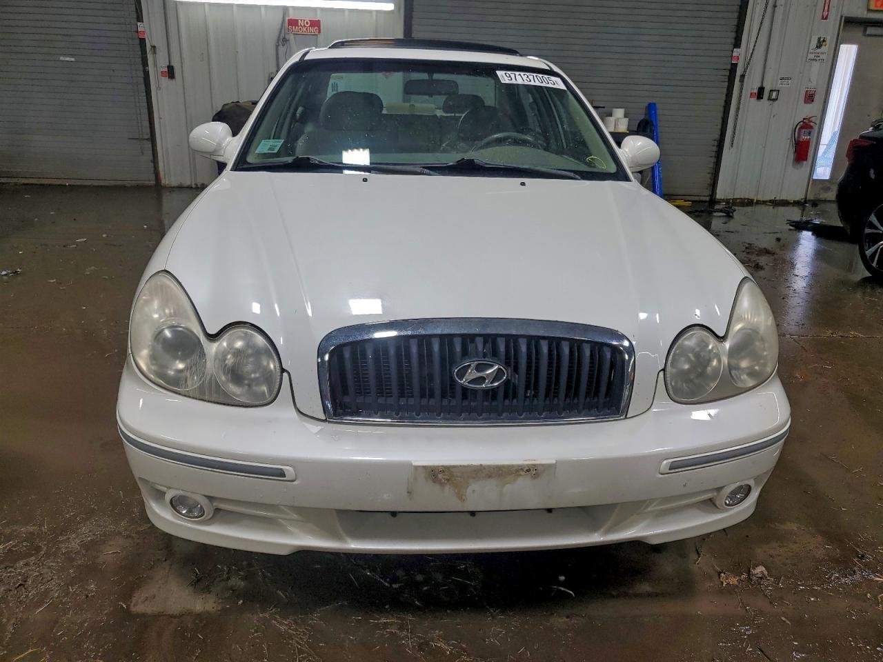 Hyundai SONATA Gls Image 4