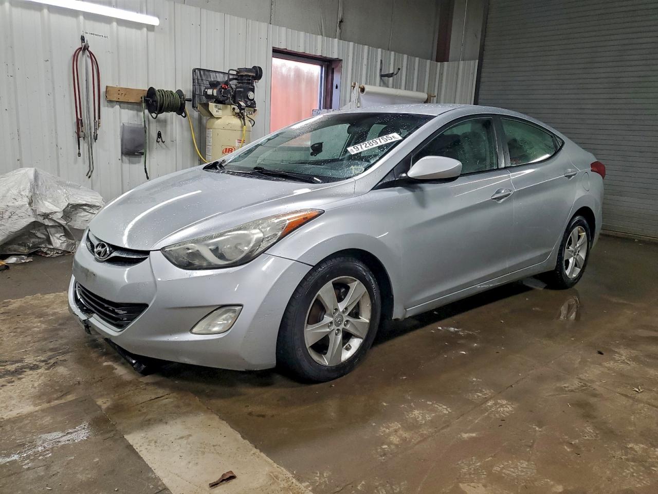 Hyundai ELANTRA Gls Image 1