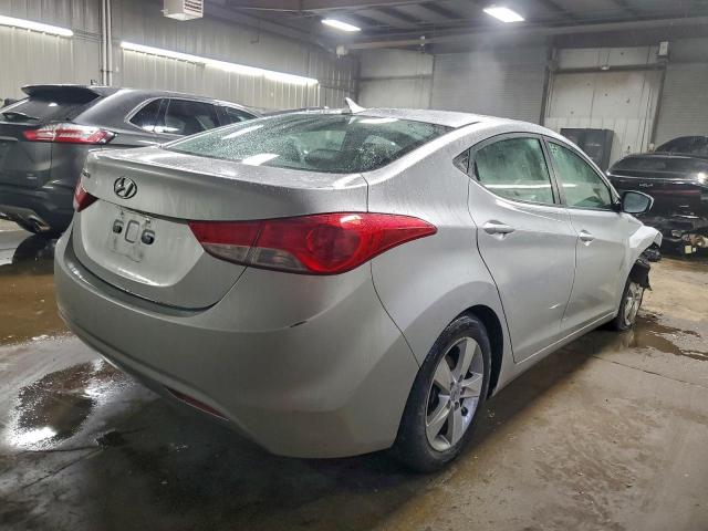 Hyundai ELANTRA Gls Image 3