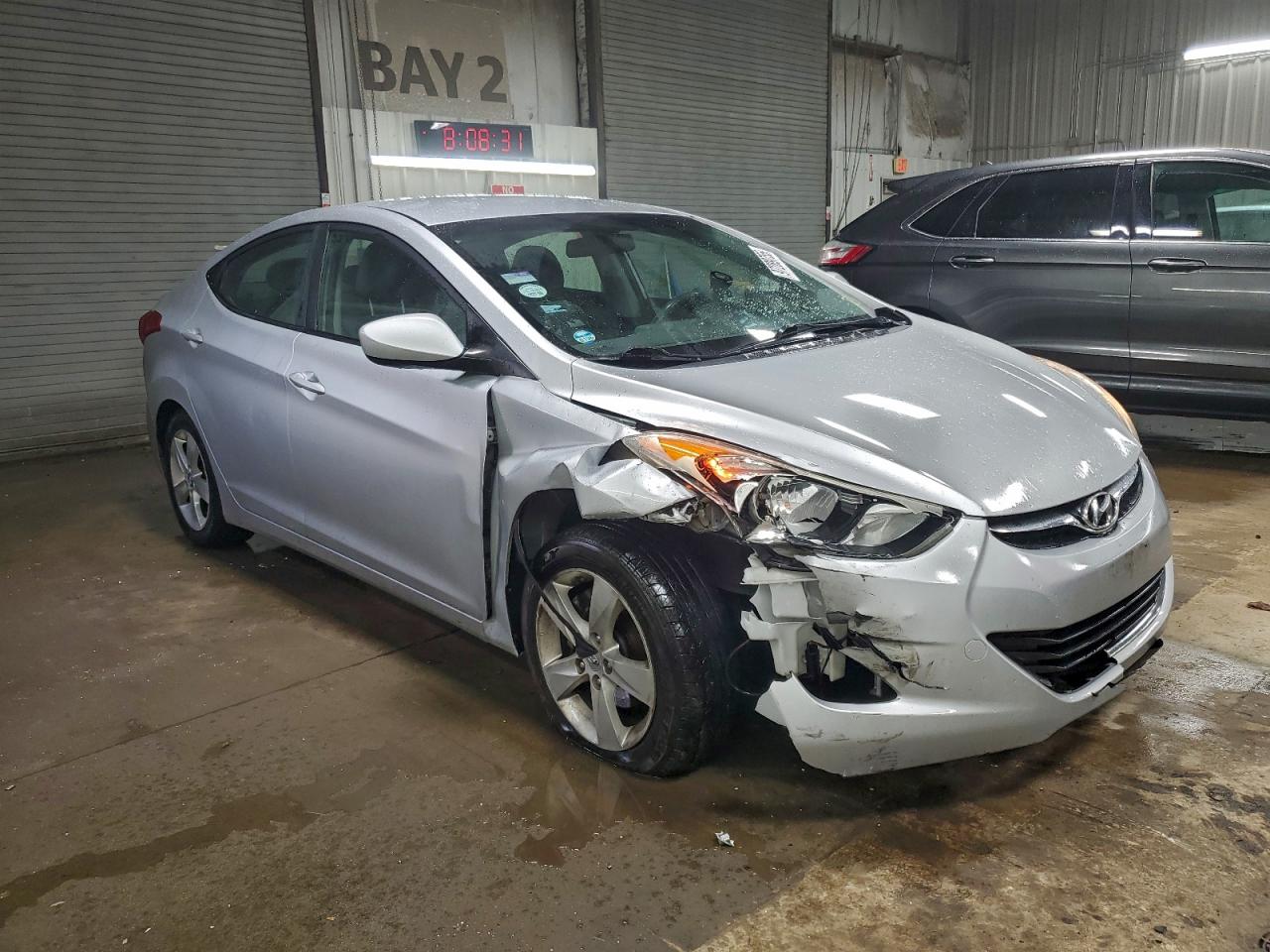 Hyundai ELANTRA Gls Image 6