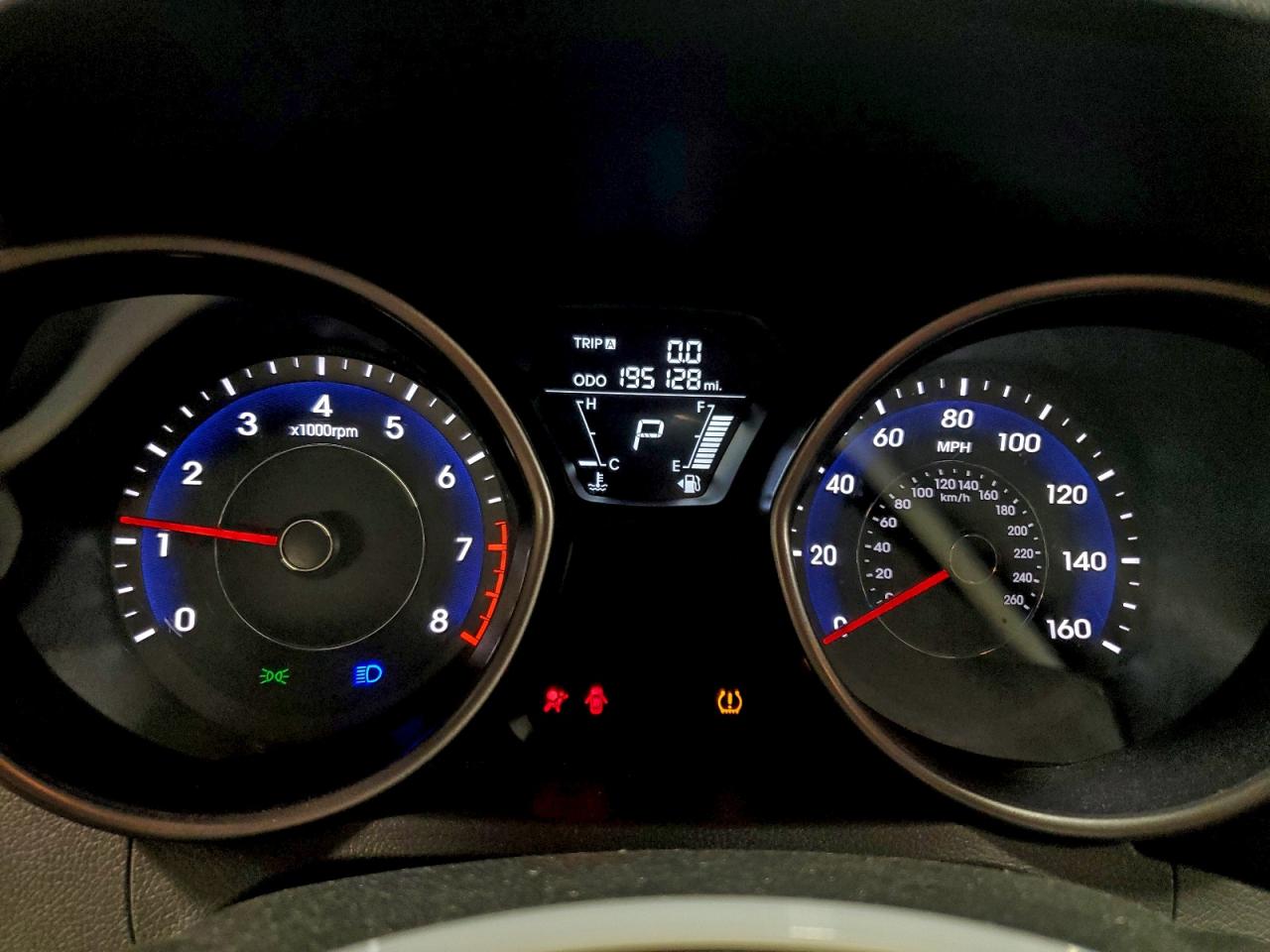 Hyundai ELANTRA Gls Image 2