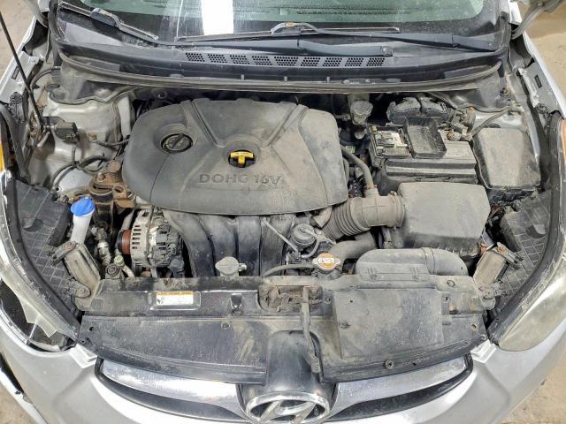 Hyundai ELANTRA Gls Image 10