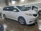 Toyota Sienna Le Image 10