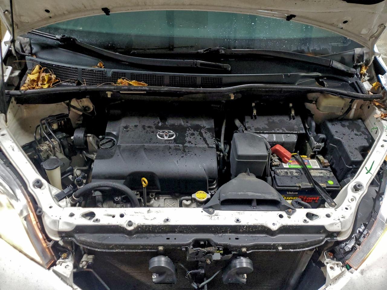 Toyota Sienna Le Image 7