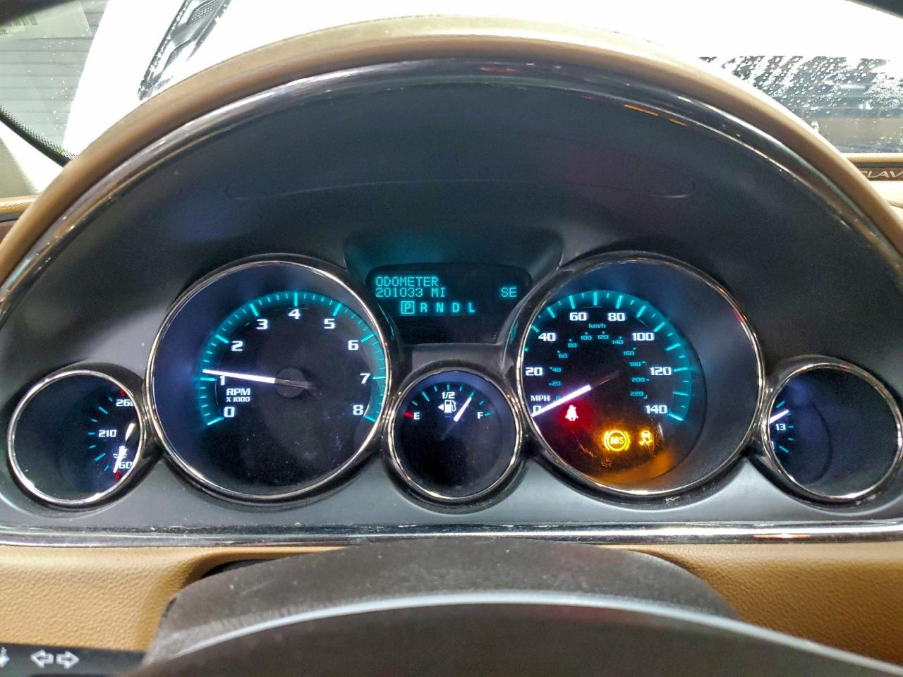 Buick Enclave Image 2