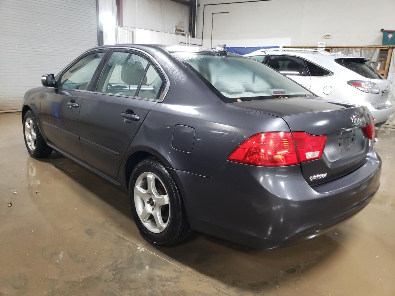 Kia Optima Lx Image 2