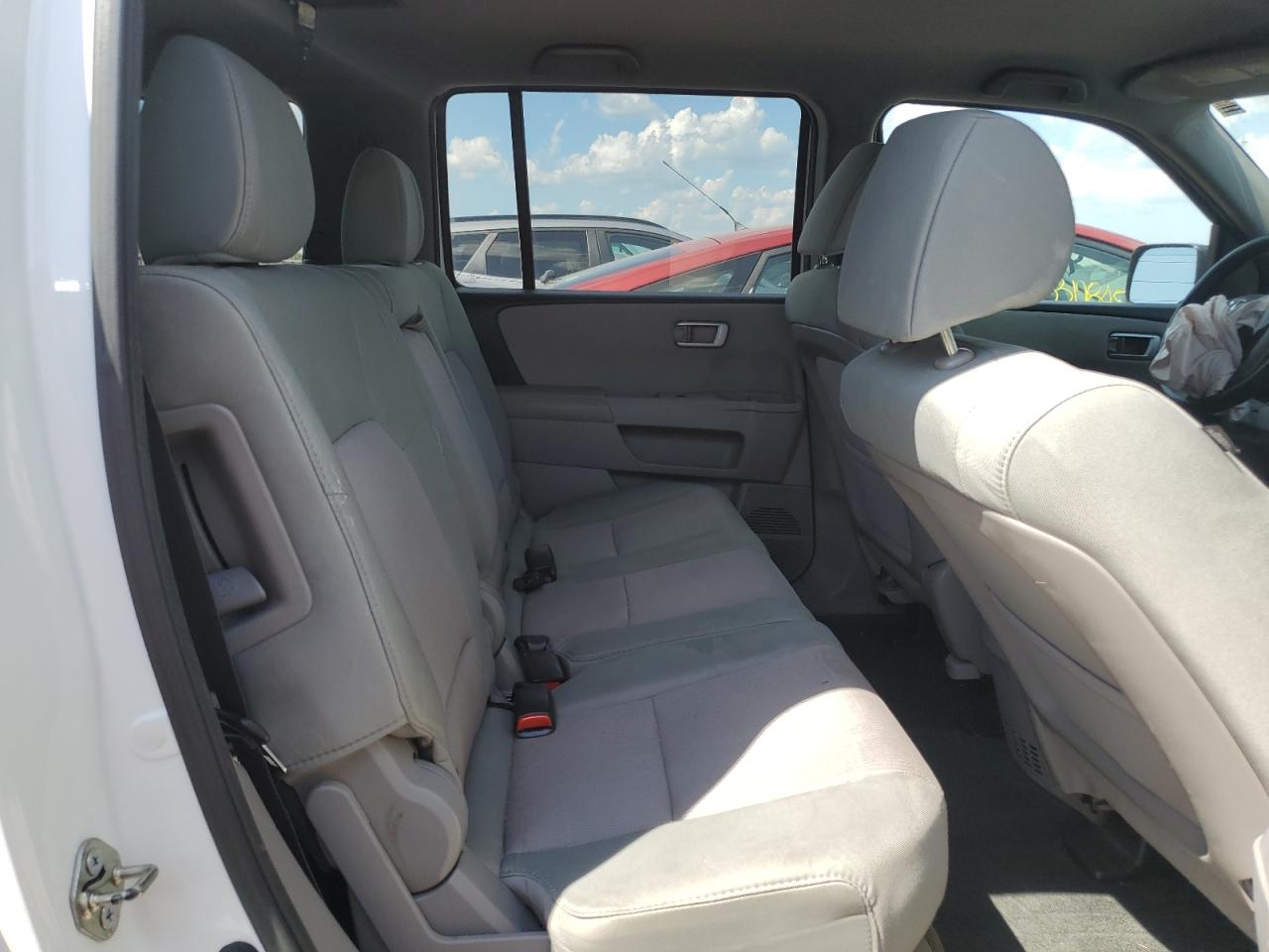 Honda Pilot Ex Image 9