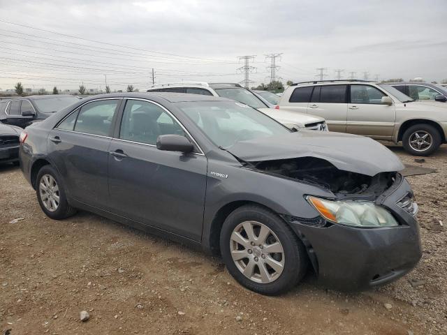 Toyota Camry Hybrid Image 3