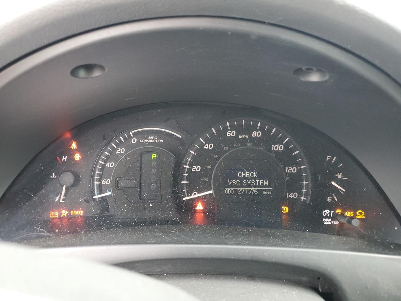 Toyota Camry Hybrid Image 10