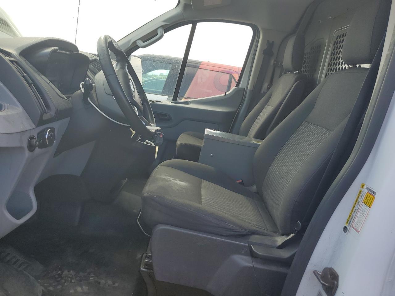 Ford Transit T-150 Image 10