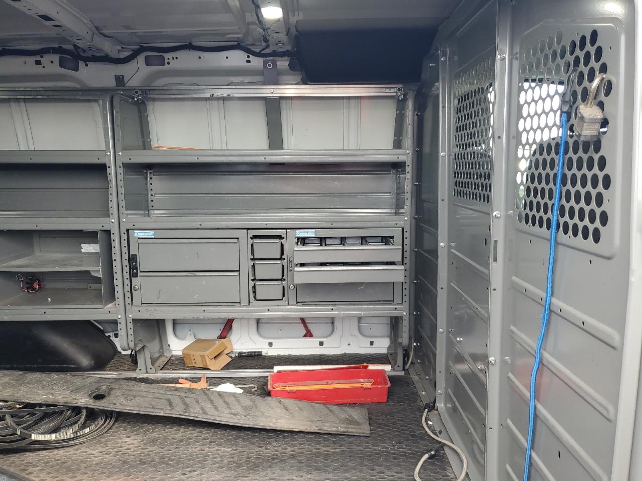 Ford Transit T-150 Image 8