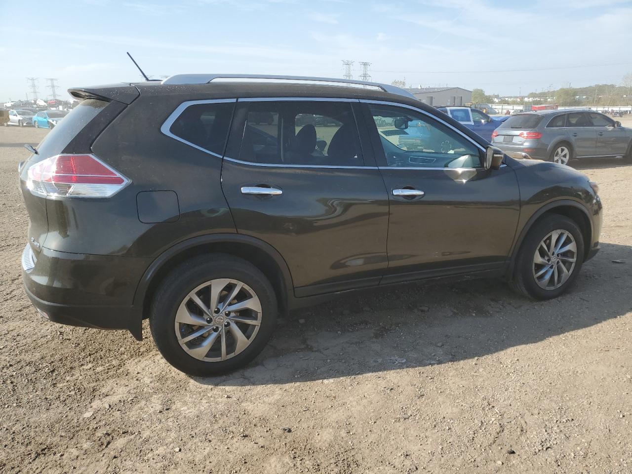 Nissan Rogue S Image 3