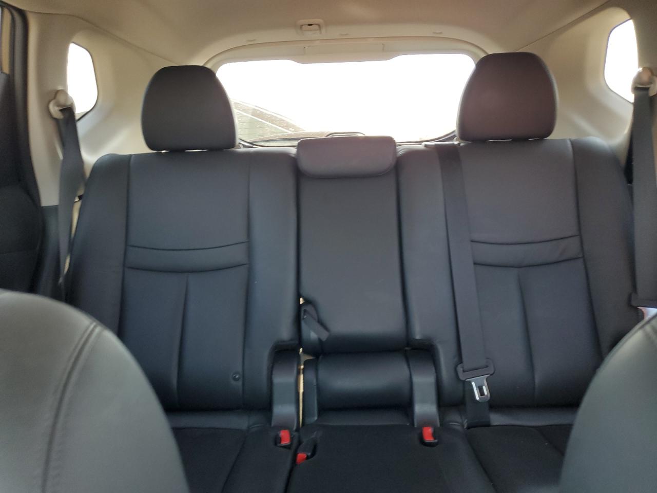 Nissan Rogue S Image 6