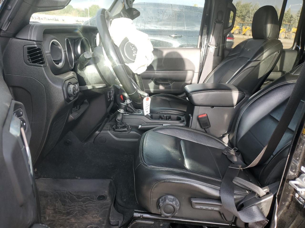 Jeep Gladiator Overland Image 9