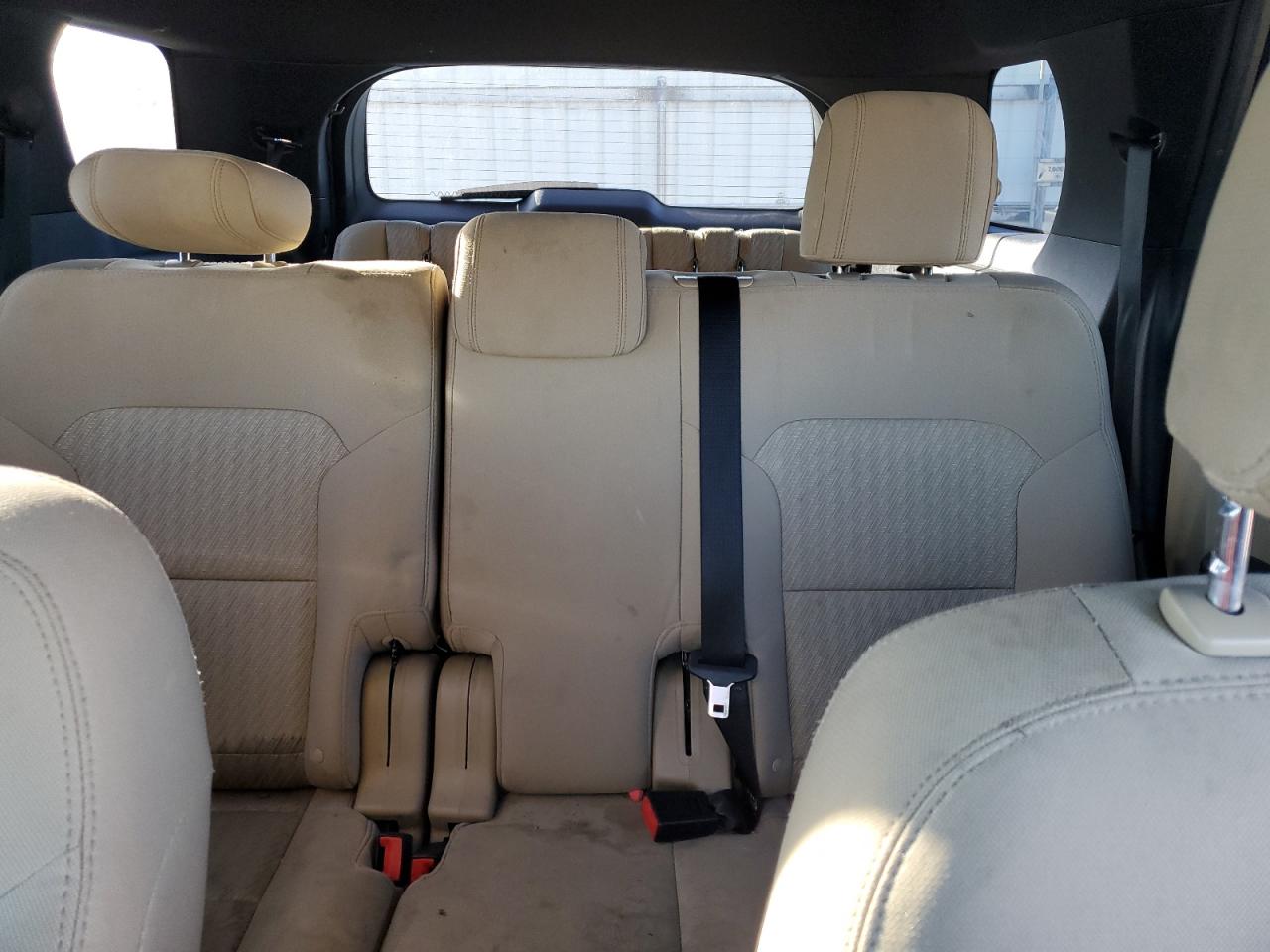 Ford Explorer Image 8