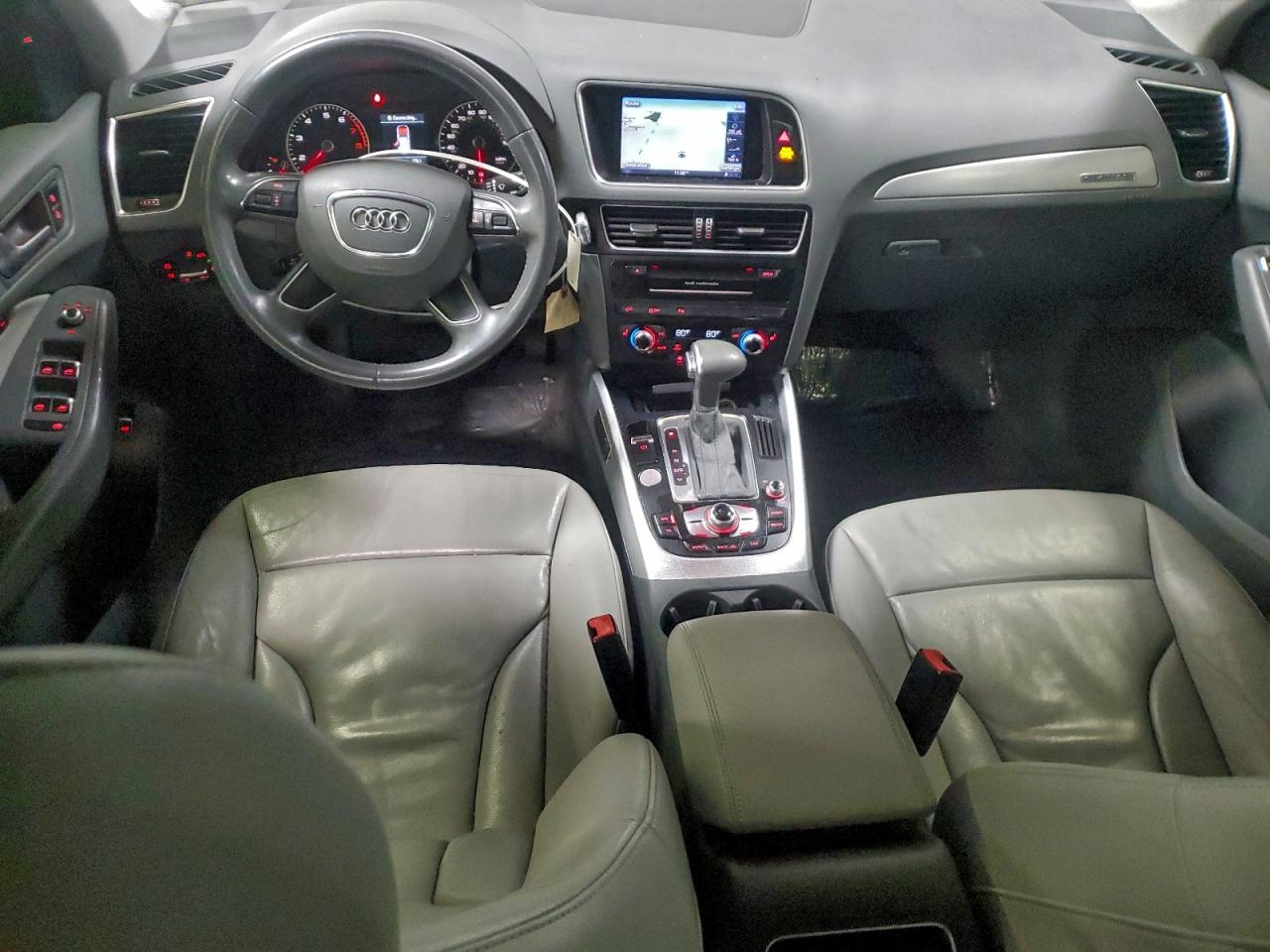 Audi Q5 Premium Plus Image 9