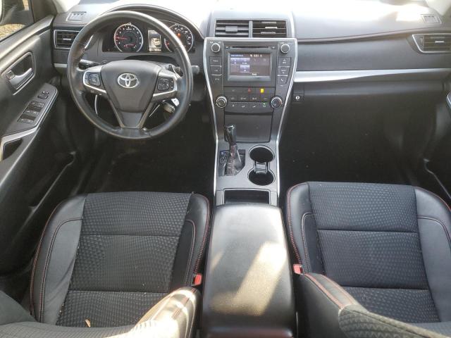 Toyota Camry Le Image 5