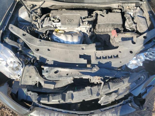 Toyota Camry Le Image 4