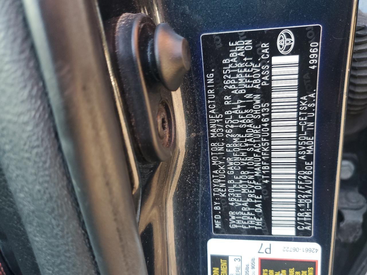 Toyota Camry Le Image 7