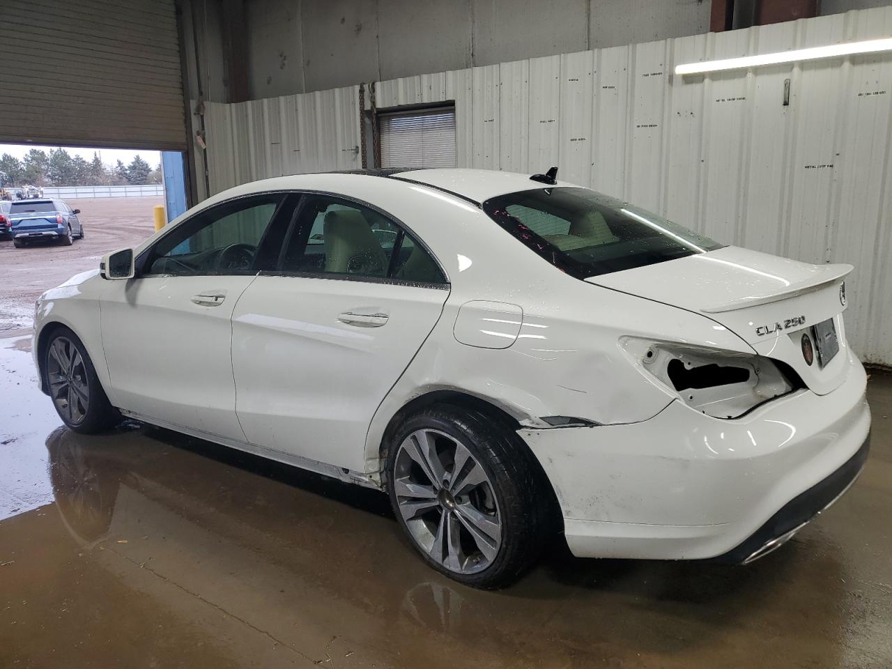 Mercedes-Benz Cla-class 250 4matic Image 8