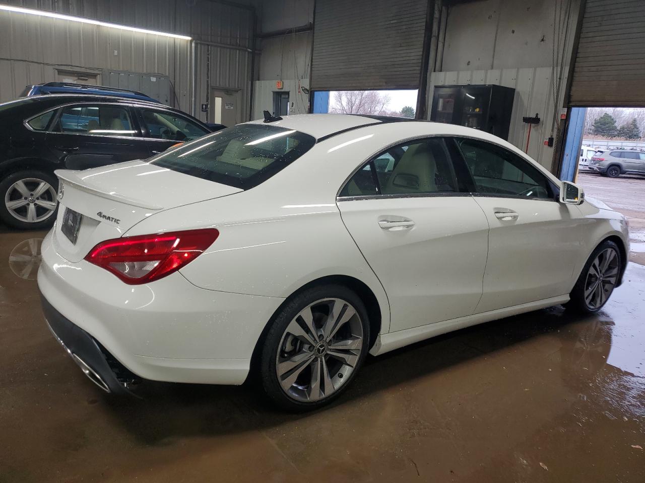 Mercedes-Benz Cla-class 250 4matic Image 7