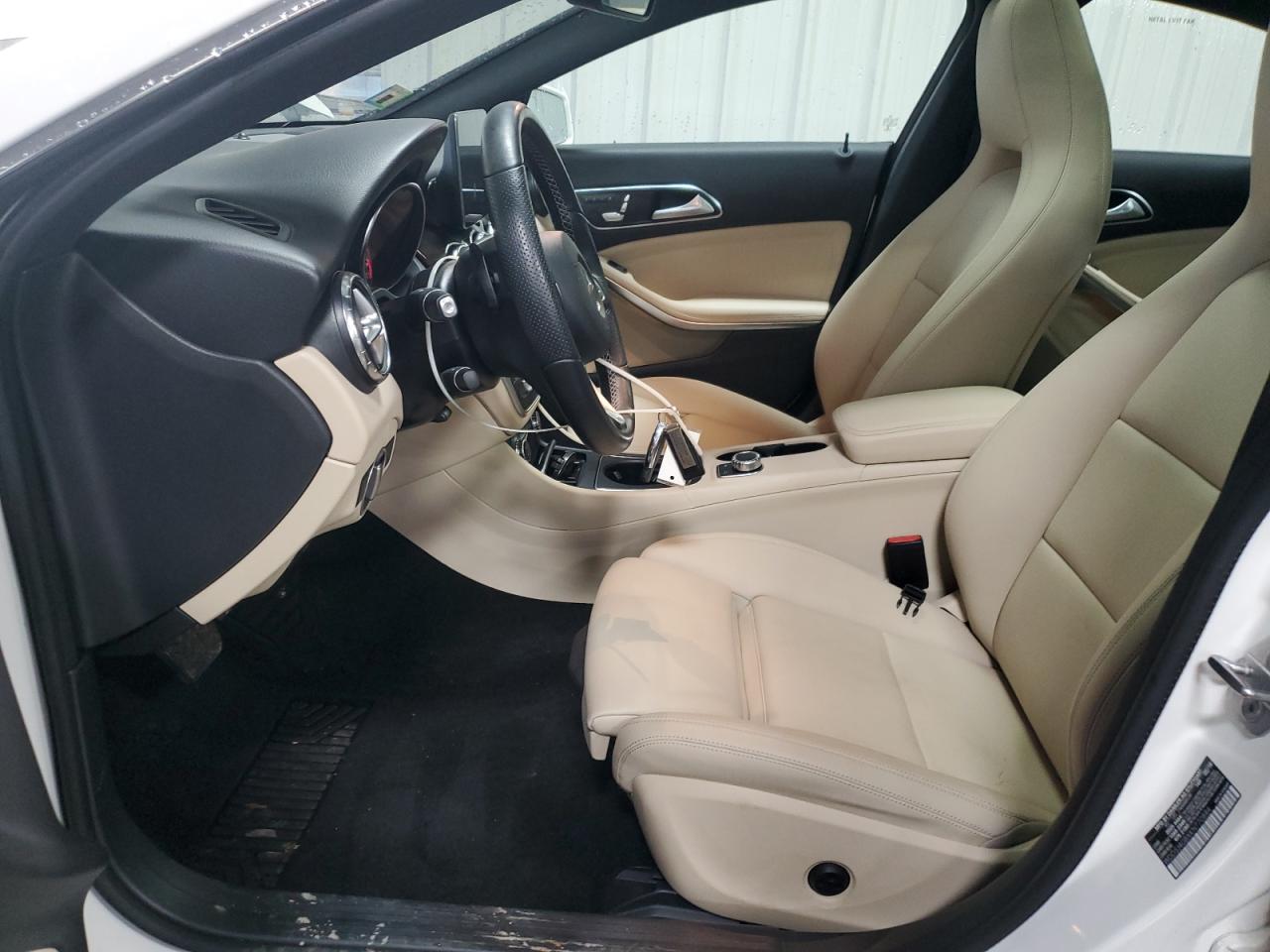 Mercedes-Benz Cla-class 250 4matic Image 12