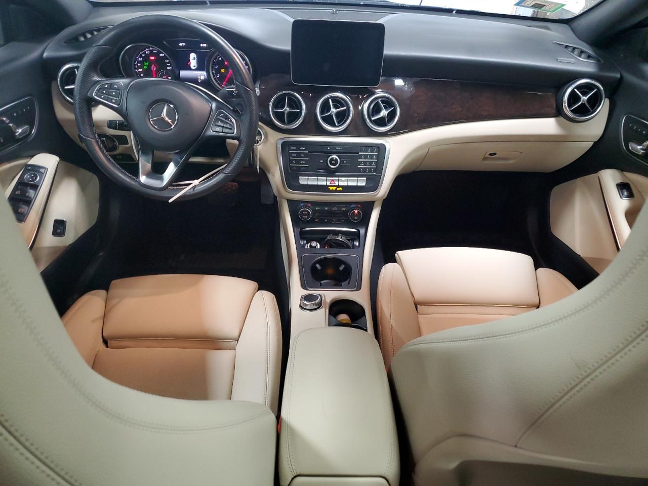 Mercedes-Benz Cla-class 250 4matic Image 5