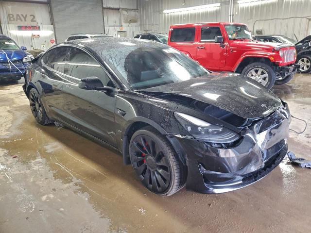 Tesla Model 3 Image 3