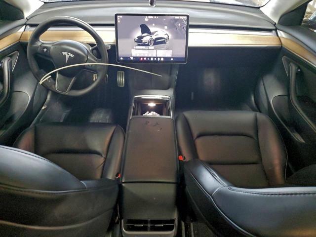 Tesla Model 3 Image 10
