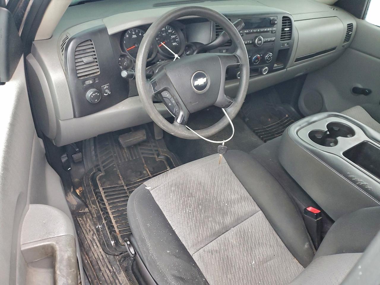 Chevrolet Silverado C1500 Image 8