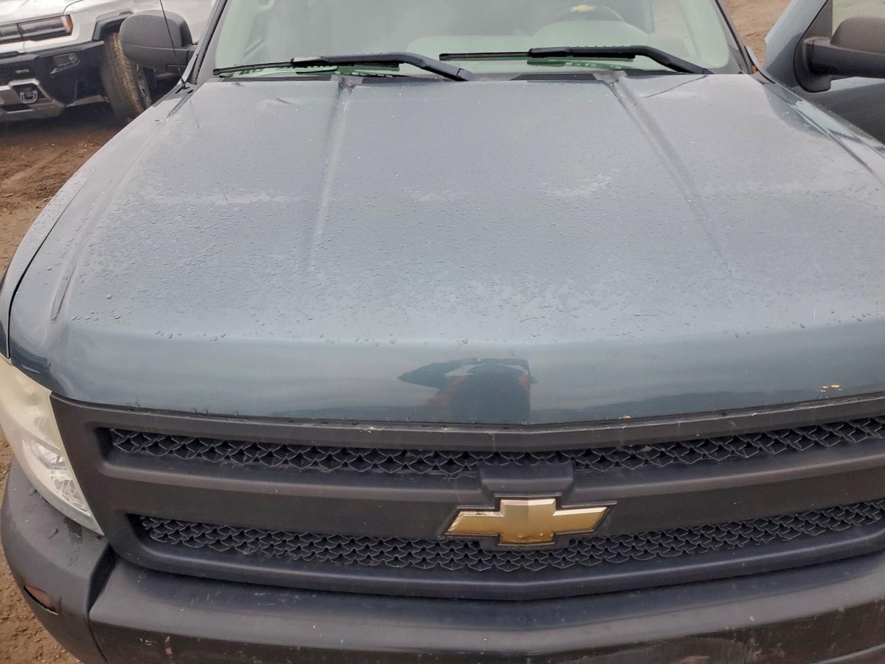 Chevrolet Silverado C1500 Image 9