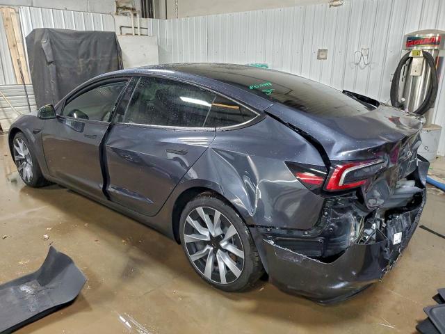 Tesla Model 3 Image 3