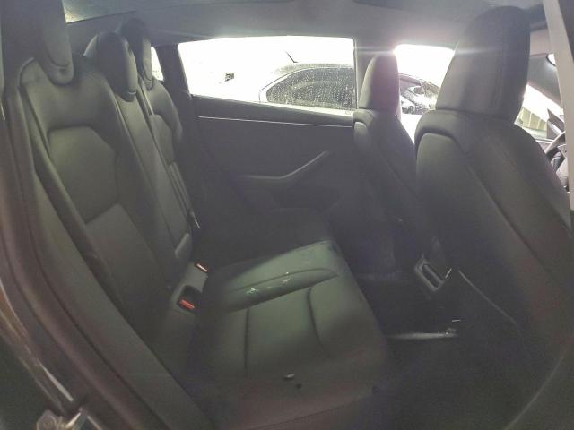 Tesla Model 3 Image 2