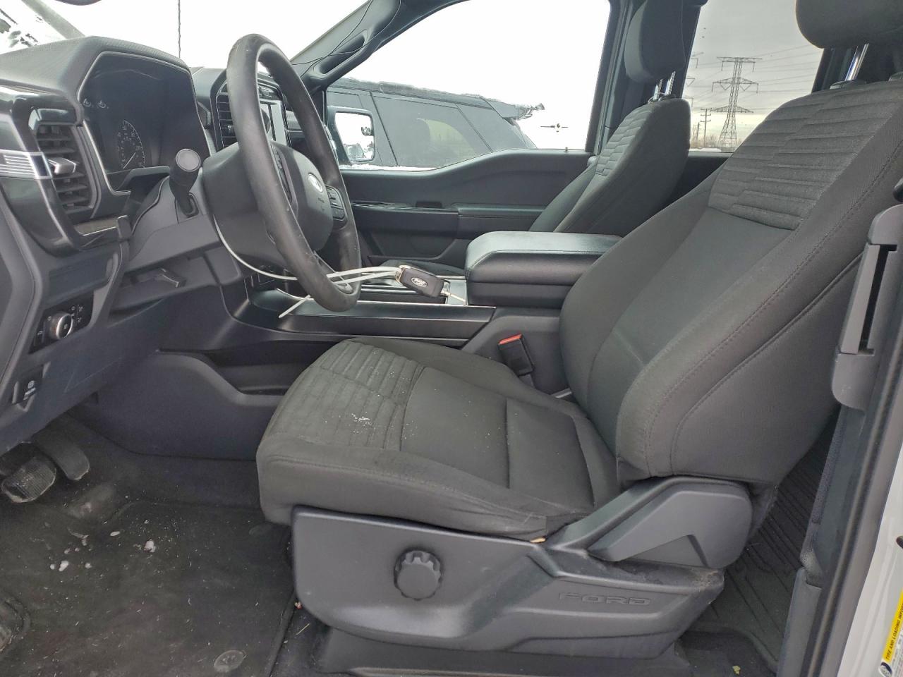 Ford F-150 Super Cab Image 4