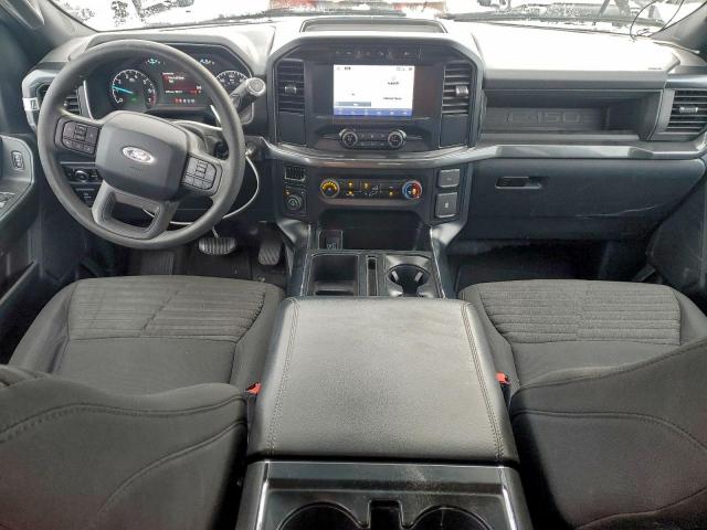 Ford F-150 Super Cab Image 10