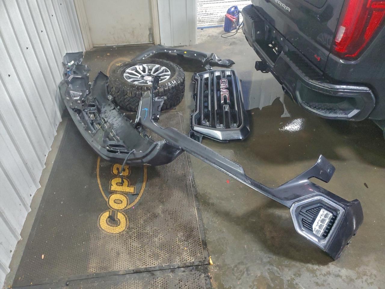 GMC Sierra K1500 At4 Image 4