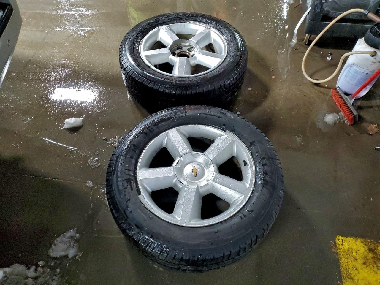 Chevrolet Suburban C1500 Ls Image 5