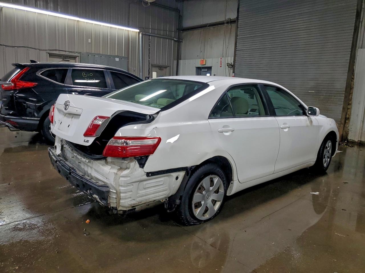 Toyota Camry Ce Image 3