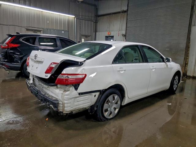 Toyota Camry Ce Image 3