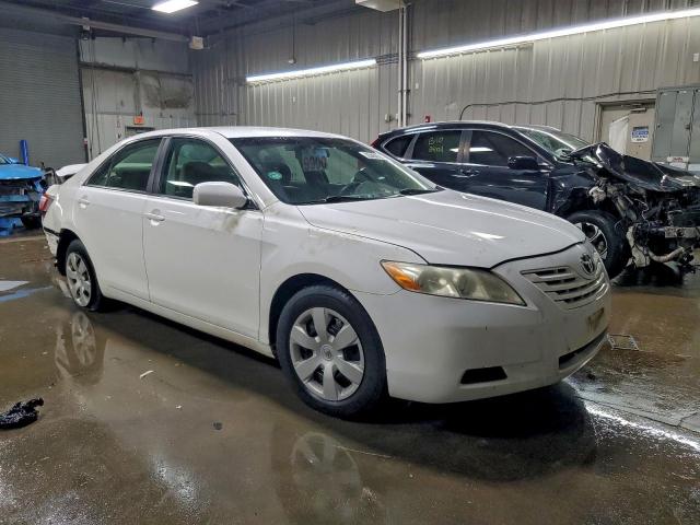 Toyota Camry Ce Image 5