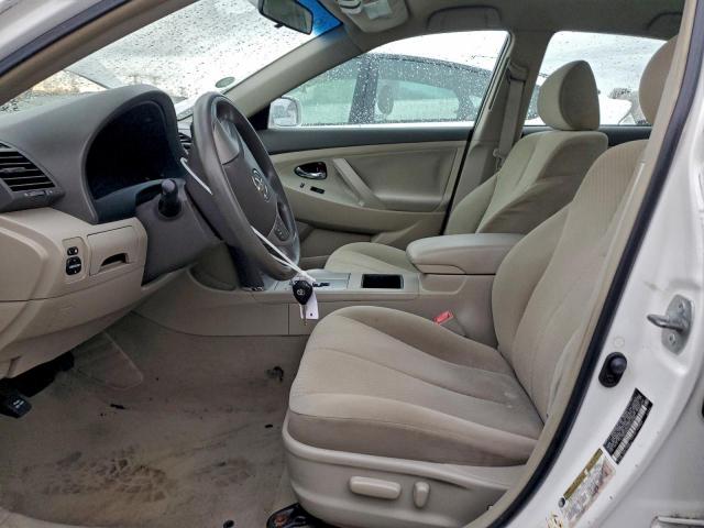 Toyota Camry Ce Image 10