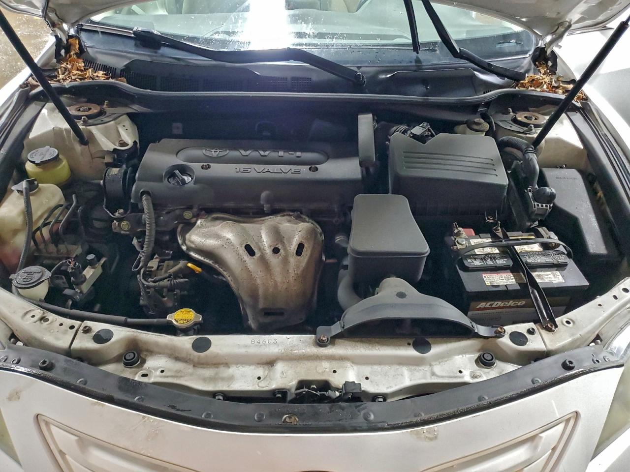 Toyota Camry Ce Image 9