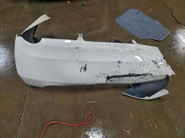 Toyota Camry Ce Image 8